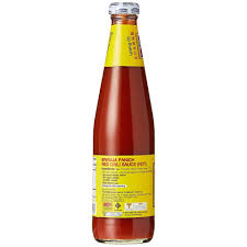Sriraja Panich Red Chili Sauce Hot 570Gm - Image 2